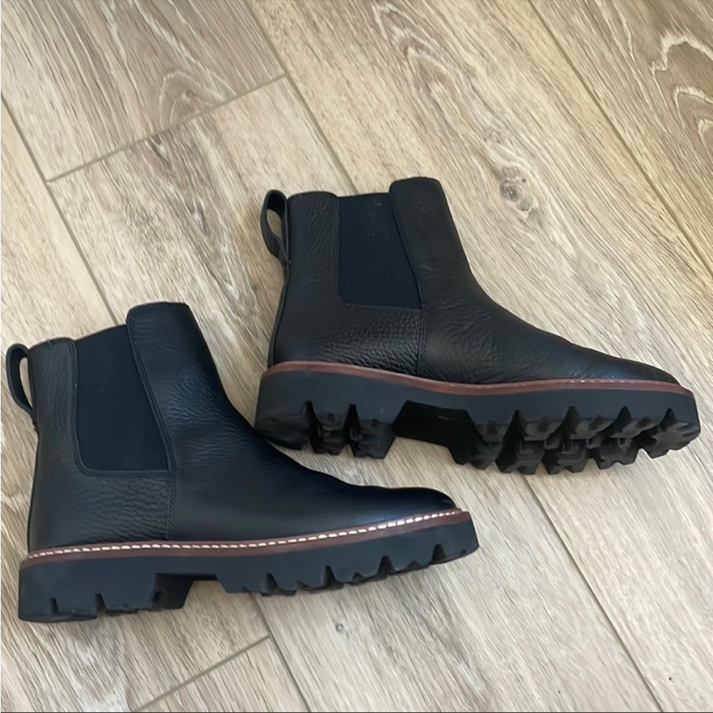 Madewell The Citywalk Lugsole Chelsea leather boots black